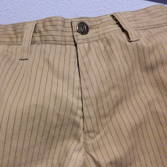 Volcom | Bottoms | Volcom Khaki 